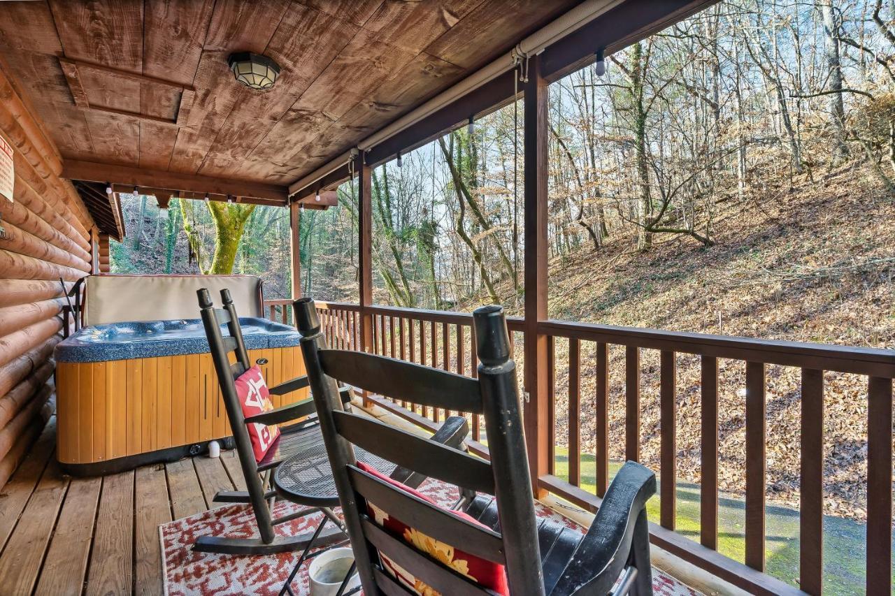 Bear Nakid Villa Pigeon Forge Kültér fotó